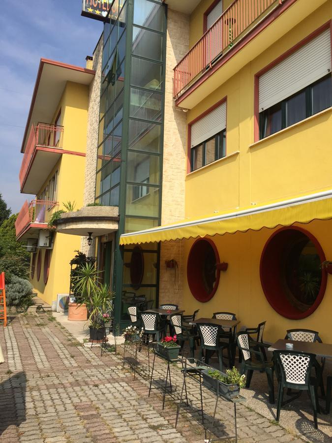 Hotel Ristorante Il Pirata San Vito di Leguzzano Εξωτερικό φωτογραφία